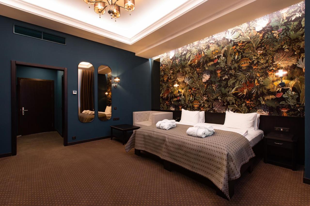 Tsunami Spa Hotel Днепър Екстериор снимка