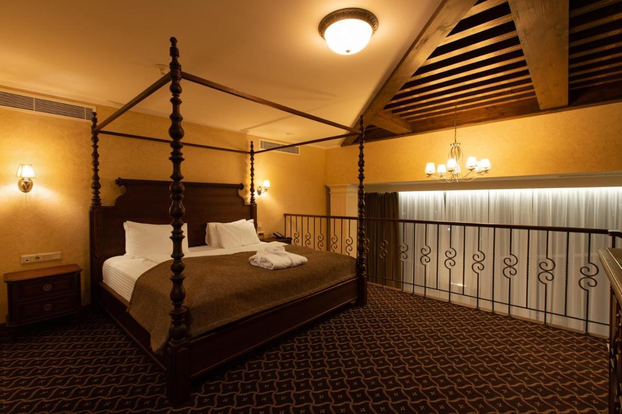 Tsunami Spa Hotel Днепър Екстериор снимка