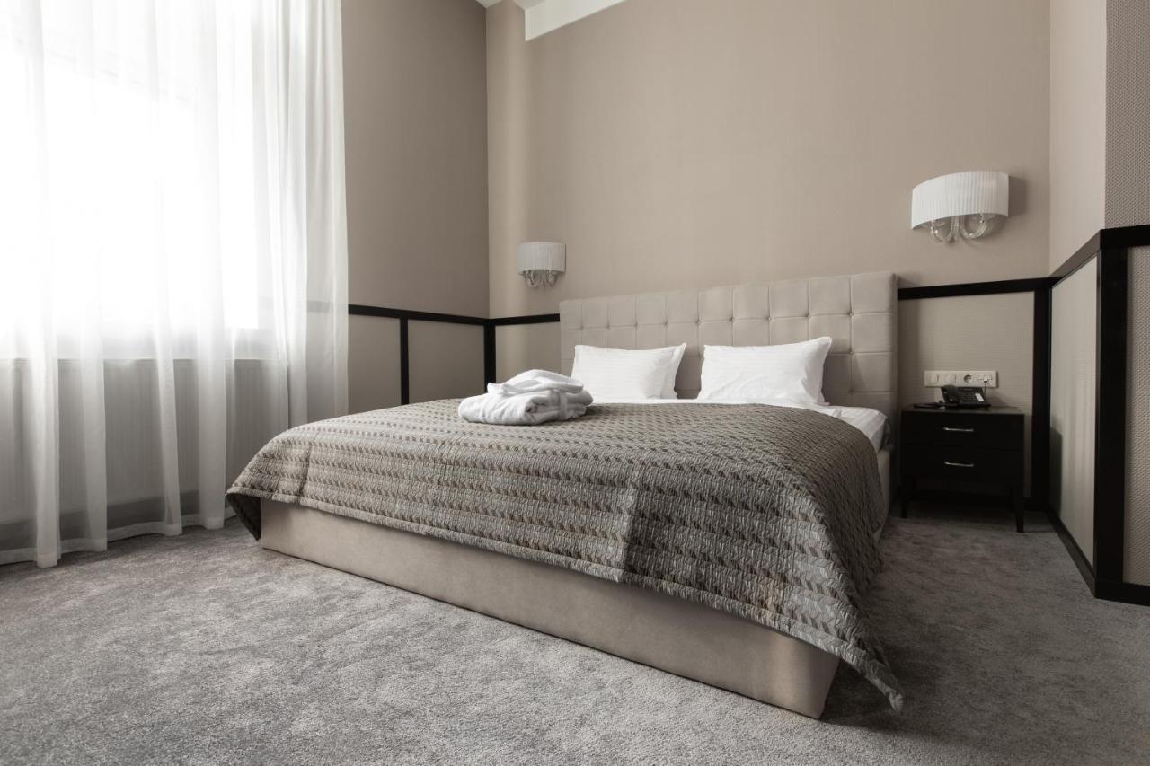 Tsunami Spa Hotel Днепър Екстериор снимка