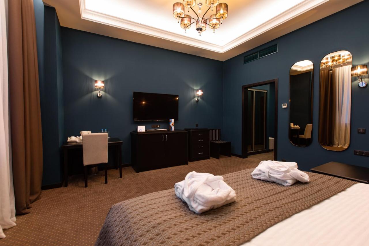 Tsunami Spa Hotel Днепър Екстериор снимка